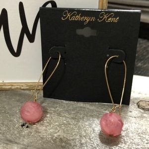 NWT Katheryn Kent Gold Tone Pink Threader Earrings